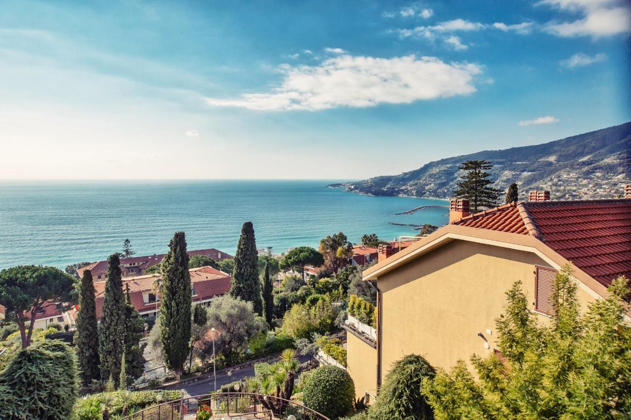 Una Terrazza Sul Golfo Di Ospedaletti By Wonderful Italy Ngoại thất bức ảnh